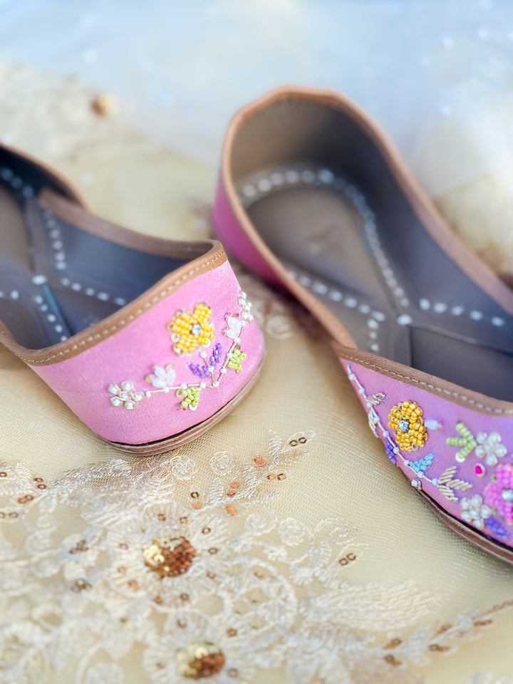 Mehak Pink Punjabi Jutti