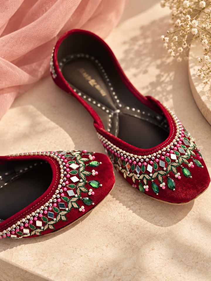 Aarzoo Maroon Punjabi Jutti