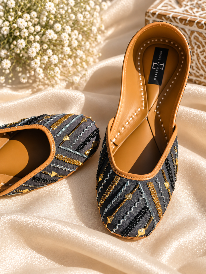 Citylight Black Jutti Flats