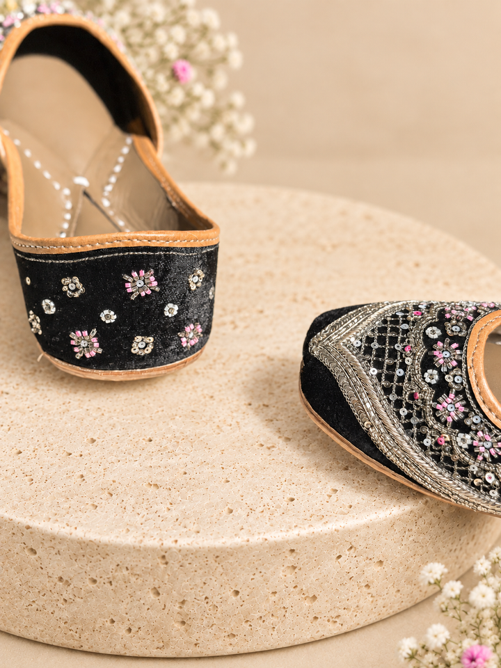 Midnight Elegance Black Velvet Jutti