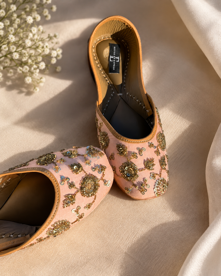 Bloom Peach Juttis