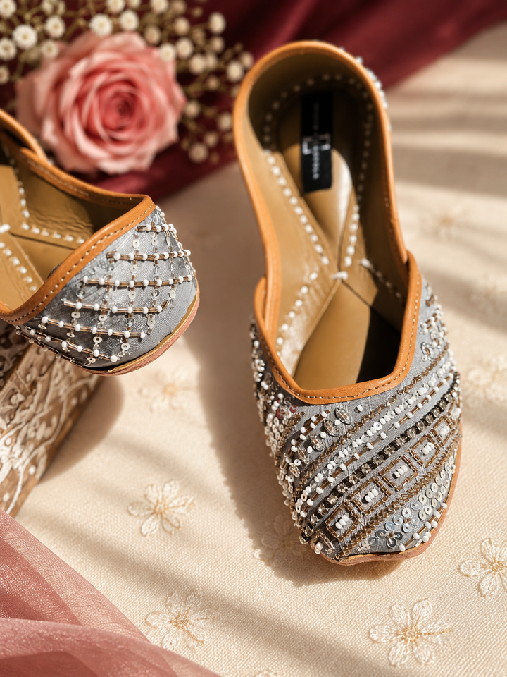 Sparkle Silver Jutti Flats